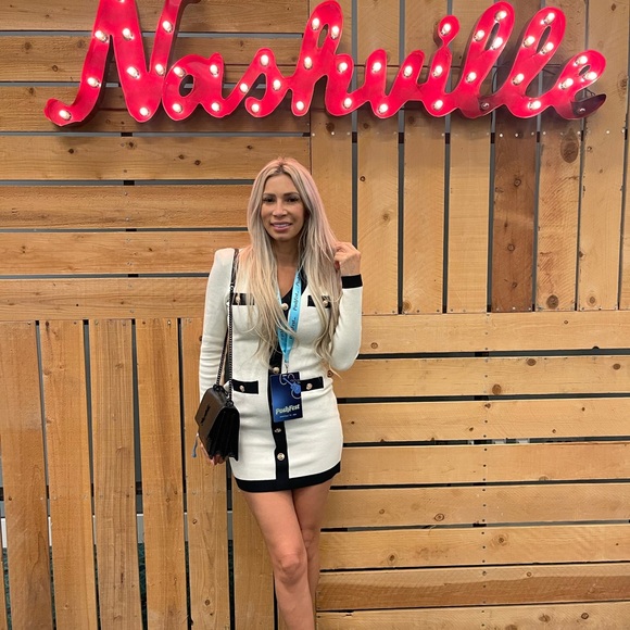 New arrivals every Friday 50% off 💙💙💙 - Picture 2 of 2